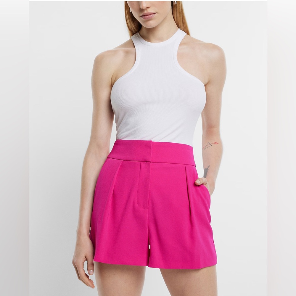 Stylist Super High Waisted Pleated Tailored Shorts